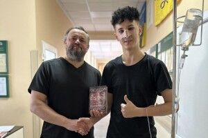 Волинські лікарі разом із хірургом Валіхновським прооперували Захисника України, який повернувся з полону