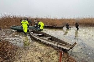 На Волині з крижаної пастки рятували рибалок 