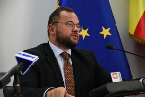 Луцькому меру зменшили зарплату