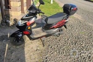 Спокусив вільний доступ: 36-річний лучанин викрав електроскутер за 30 тисяч гривень