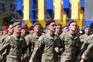 Безстрашні добровольці стали першим надійним щитом у війні з російським агресором – Петро Порошенко