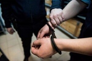 Нахаба з Володимирського району поцупив авто просто від будинку власника