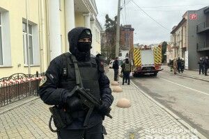 Замінування суду у Рівному: в поліції розповіли деталі
