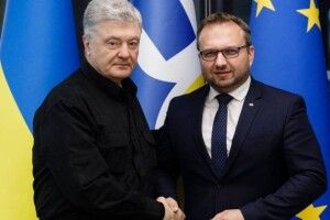 Порошенко подякував віце-премʼєру Чехії за «снарядну» ініціативу і закликав прискорити вступні переговори України з ЄС