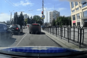 У Луцьку за кермом автівки перебував 14-річний хлопець (Відео)