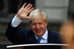 Як вітали Україну з Днем народження світові лідери: від англійської королеви до Дональда Трампа (Відео)