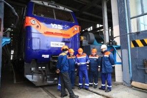 Працівники «Укрзалізниці» заробляють від 10 до 20 тисяч на місяць