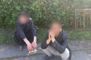  Волинські патрульні затримали злодюжок, які обкрадали кладовище