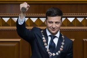 Зеленський отримав першу зарплату: «чистими» майже 10 тисяч гривень