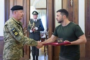 Лицар трьох Орденів: воїн волинської бригади у 58 років вправно керує танковим боєм