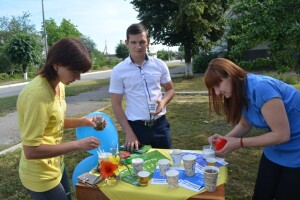 Любешівці вивчають закони з ранковою кавою