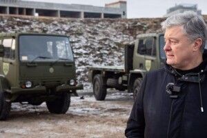 Порошенко розповів, як британські DAFи захищатимуть північний кордон від наступу з білорусі