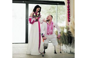 «Обіцяю бути опорою до кінця життя»: у Львові одружився ветеран без ніг
