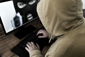 На Рівненщині дурисвіти «роздають соціальну допомогу» і «поліпшують інтернет»