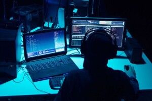 Україна отримала сотню гігабайтів секретних даних РФ вартістю $1,5 млрд