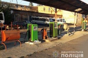 У Дубні виявили підпільну АЗС (фото)