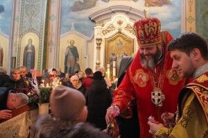 Митрополит Луцький відправив літургію в храмі на Тернопільщині, який доєднався до ПЦУ 
