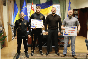 Міський голова вручив сертифікати спортсменам, які прославили Луцьк