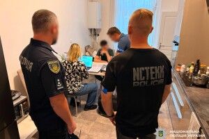 Поліція викрила шахрайство з криптоактивами на понад 655 тисяч доларів: проведено обшуки в Чехії