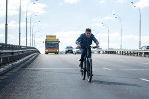 Зеленський: «Я можу їздити на велосипеді. Ви хочете, щоб мене грохнули?»