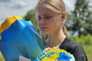 Звільнена з полону поліціянтка боротиметься за свого коханого, якого «засудили» окупанти