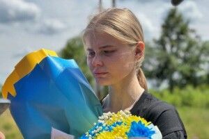 Пережила тортури: з дворічного полону повернулася поліцейська з Маріуполя  Мар'яна Чечелюк 