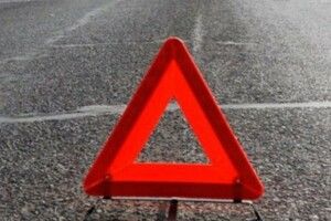 У Рівному «Ауді» на «євроблясі» збила чоловіка просто на «зебрі» і зникла з місця ДТП