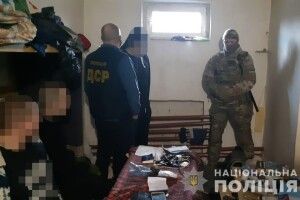 Волинські правоохоронці ліквідували канал постачання наркотиків до Маневицької виправної колонії (Фото)