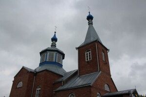 Митрополит Михаїл очолив празник у храмі, який першим освятив на Волині 