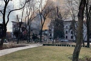 Італія готова відбудувати зруйнований російськими окупантами театр у Маріуполі