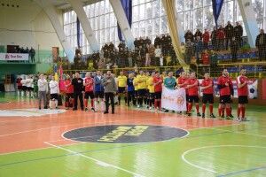 Під час благодійного футбольного турніру в Луцьку зібрали майже 100 тисяч гривень на купівлю авто військовим