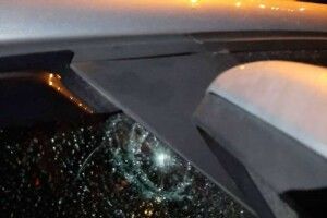 Лучанка заявила, що невідомі вночі пошкодили її авто