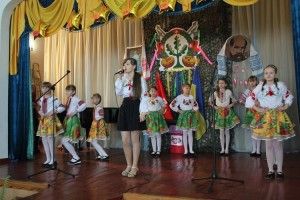 «А що потрібно на війні? Шаблі, хоругви і пісні!»