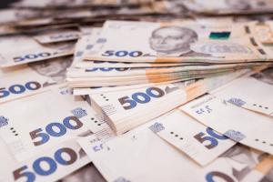 Медалісти, які вступатимуть у рівненські університети, отримають великі суми винагороди