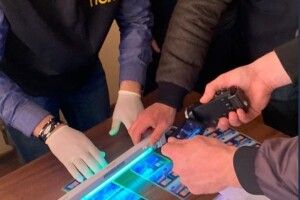 Двох посадовців Управління ДСНС у Волинській області затримали на одержанні хабара (Фото)