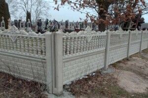 На Ківерцівщині взялися за огородження кладовищ (Фото)