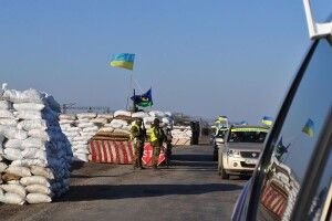У Луцьку просять допомогти з облаштуванням блокпостів 