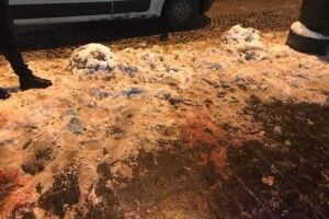 У центрі Львова озброєна ножем дівчина підрізала двох хлопців
