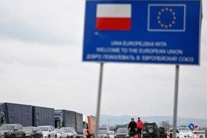 Прем’єр повідомив, скільки українців залишаються за кордоном