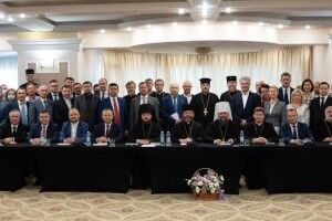 Петро Порошенко: візит Вселенського Патріарха до України має дуже велике значення