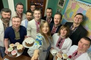 Серед пінгвінів, але у вишиванці: як волинянин святкував Великдень на Антарктиді (Фото)
