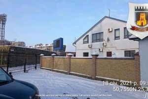 У Луцьку в будці охорони сауни торгували сурогатною горілкою