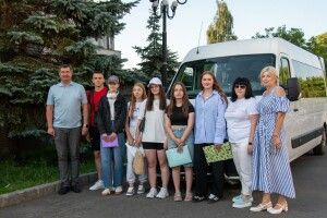 Школярі Волині написали про однолітків – «Героїв нашого часу» та вирушили у столиці Європи