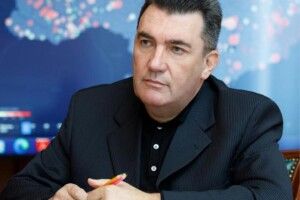 Данілов – російський пропагандистці: «Наші Оксани будуть плювати на могили ваших чоловіків зі звернутими шиями»