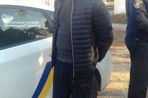 Луцькі патрульні затримали підозрюваних у грабежі