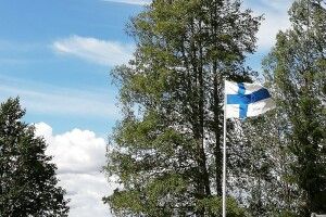 Фінни кличуть на роботу 15 тисяч українців