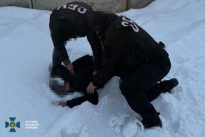 На Закарпатті затримали чоловіків, які збирали дані про наслідки від удару «Орєшніком» 