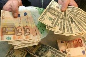 Українець хотів тишком перевезти до Польщі 10 тисяч євро