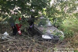 Машину зім’яло, як аркуш паперу: у страшній ДТП - троє загиблих (Фото 18+)