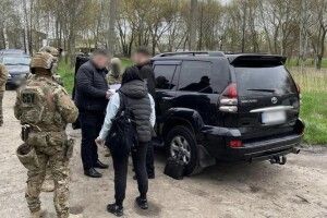 Керівника Рівненського тубдиспансеру взяли на хабарі у 860 тисяч гривень